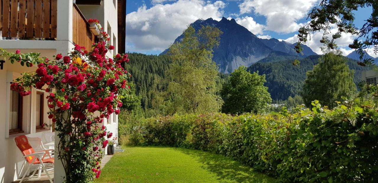 Appartement Melcher Sotcha Dadaint 654 Scuol Kültér fotó